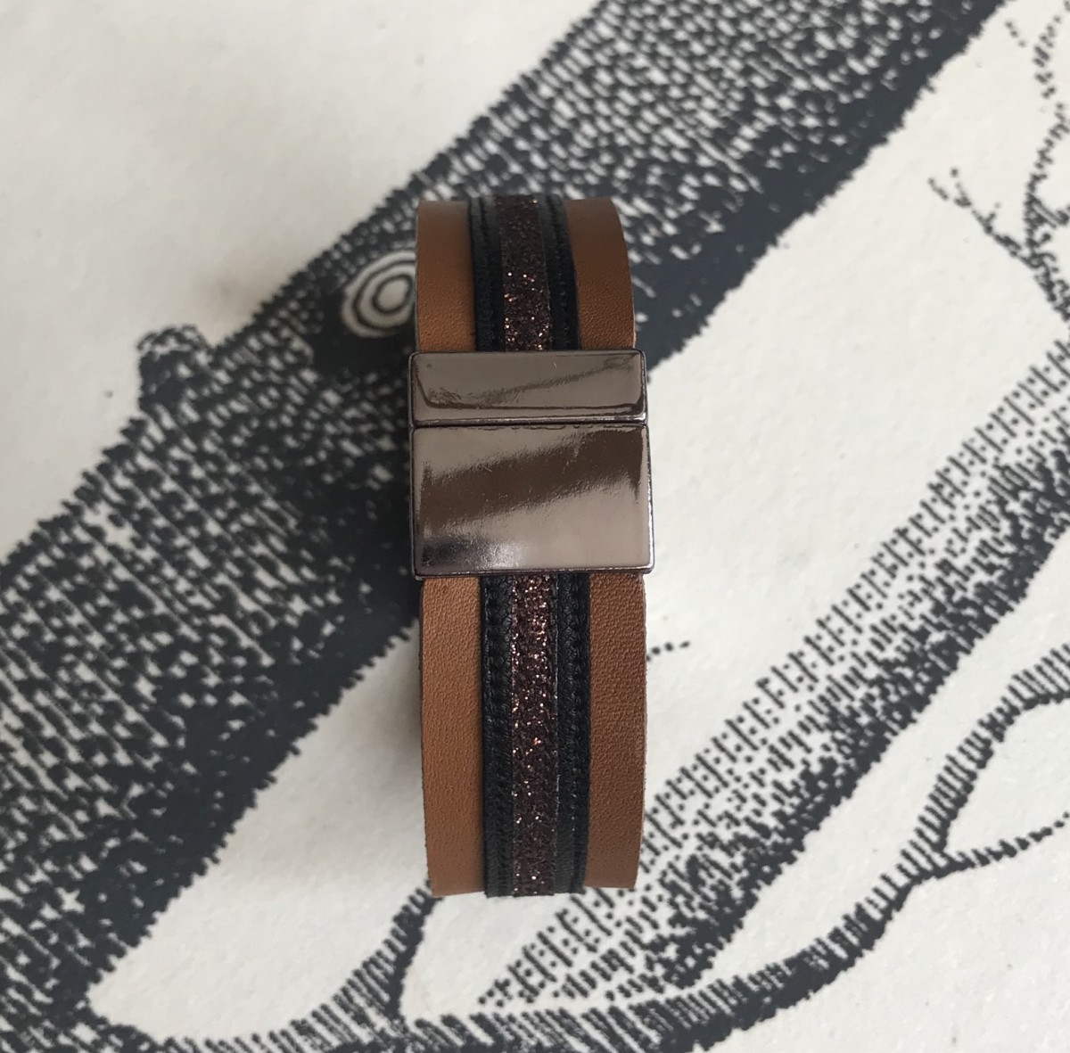 bracelet cuir manchette havane noir paillettes marron glacé