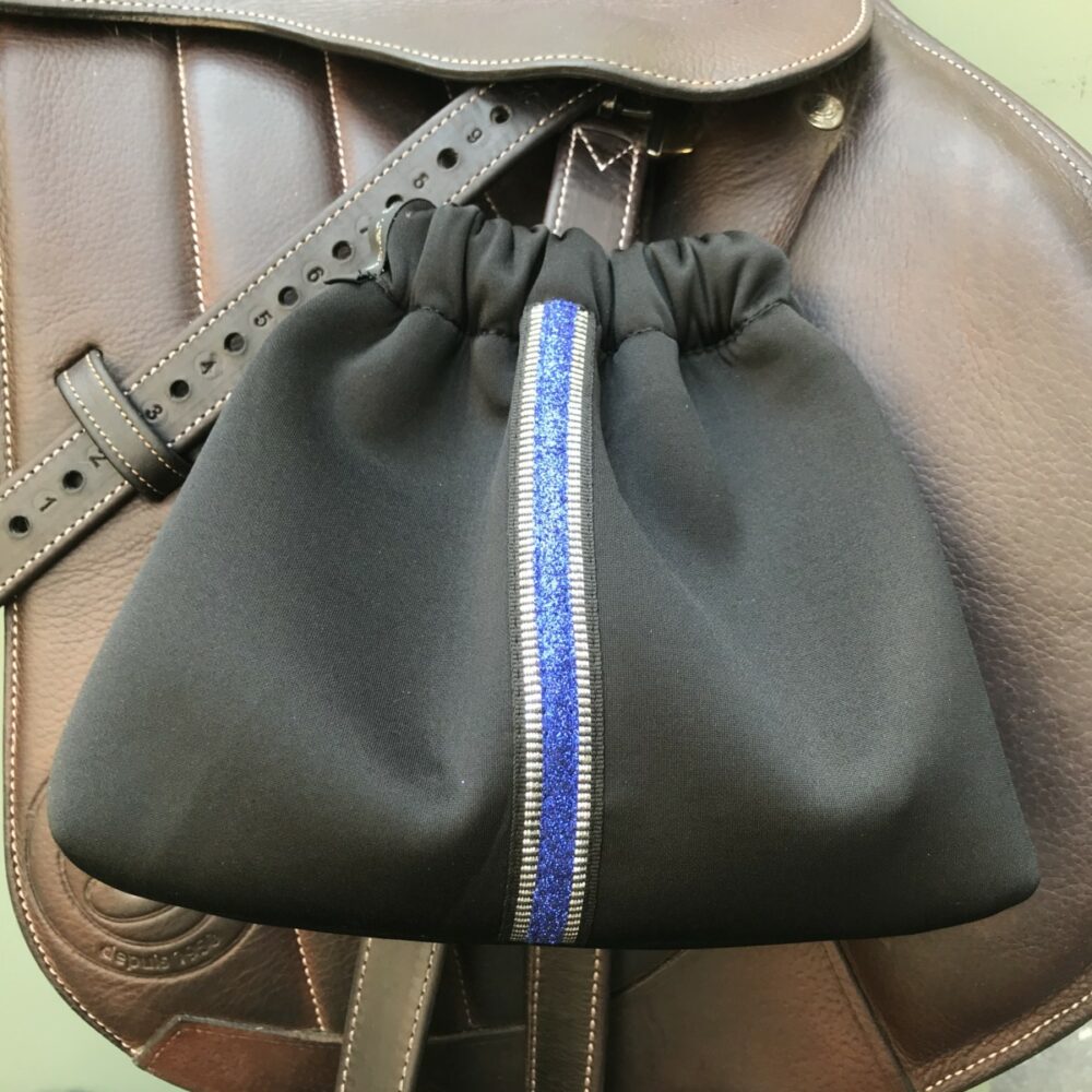 housses d'étriers noires