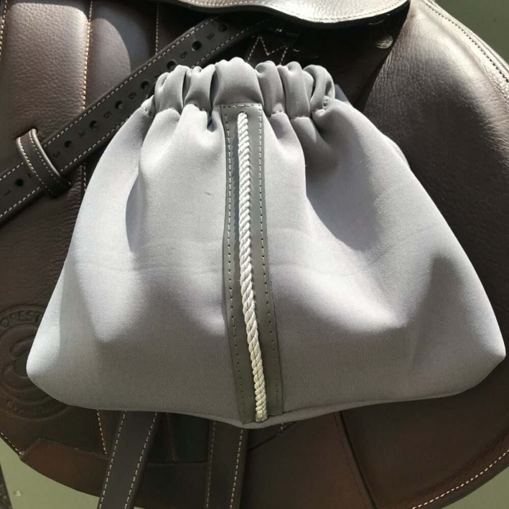 pochons d'étriers gris