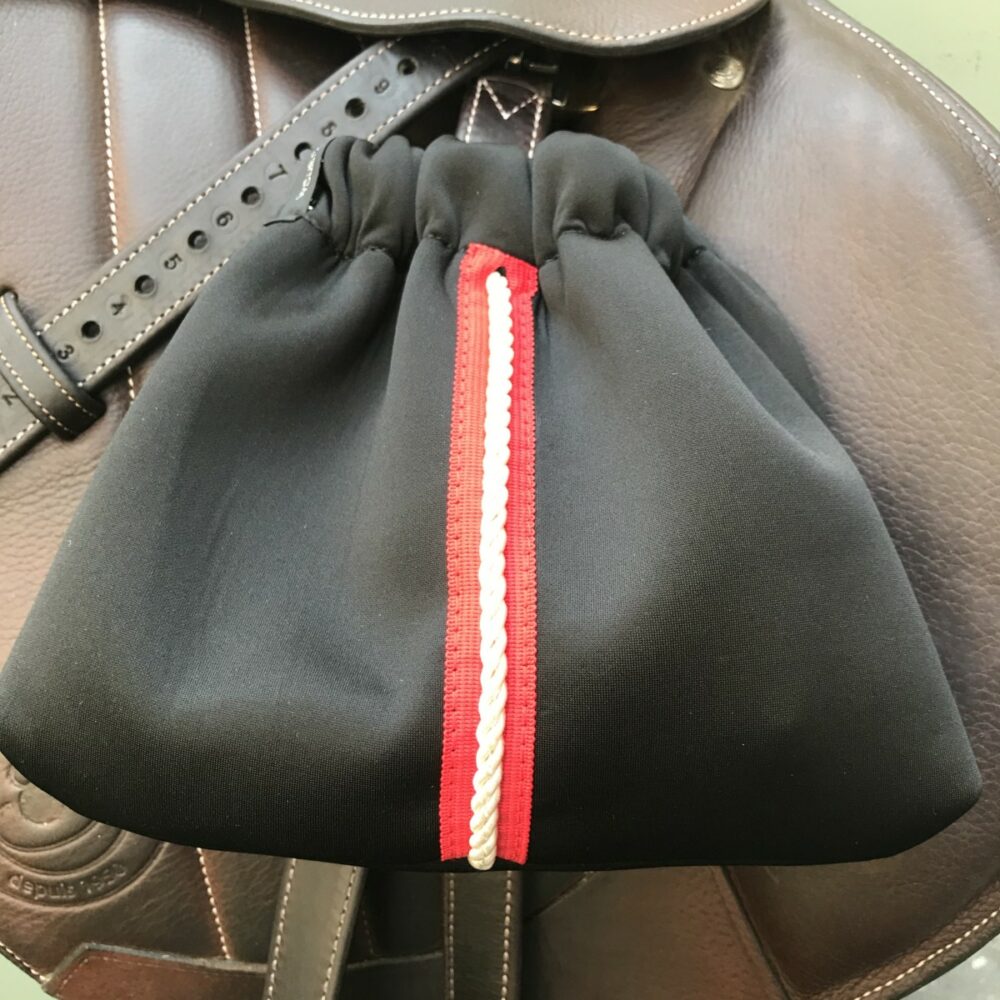 pochons d'étriers noirs