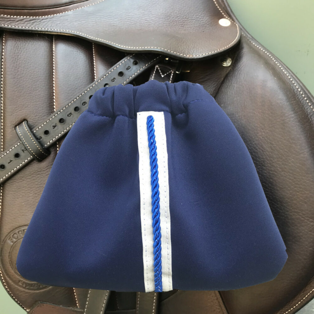 housse d'etriers bleu marine cordelette bleue